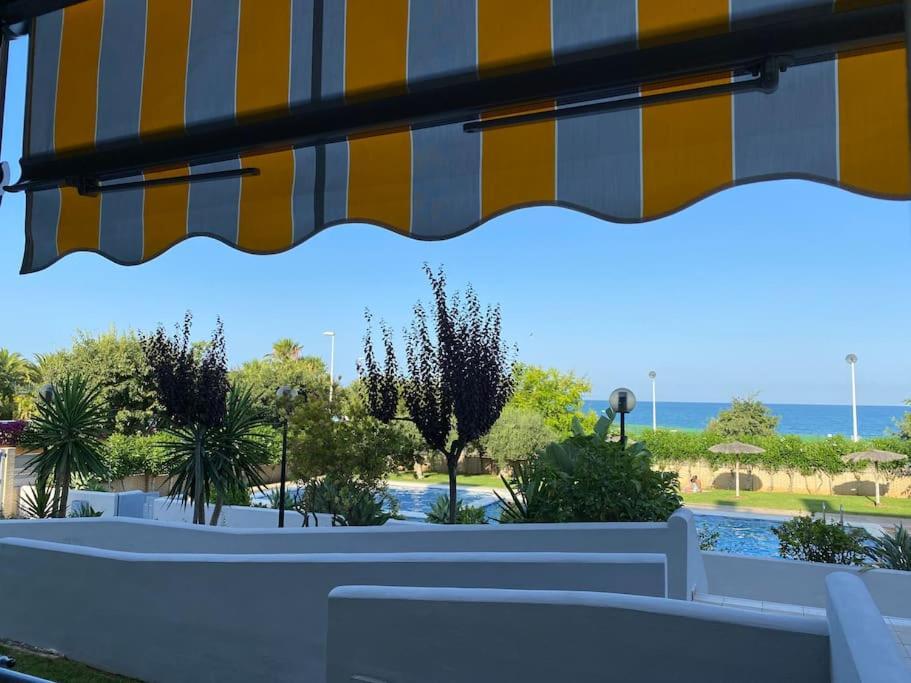 Bajo en primera línea de playa Alcossebre Exterior foto
