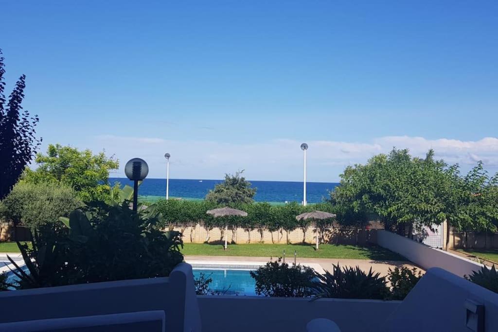 Bajo en primera línea de playa Alcossebre Exterior foto